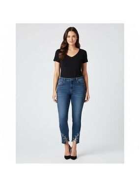 Love & Legend straight leg cropped jeans with grommet laced up details size 12